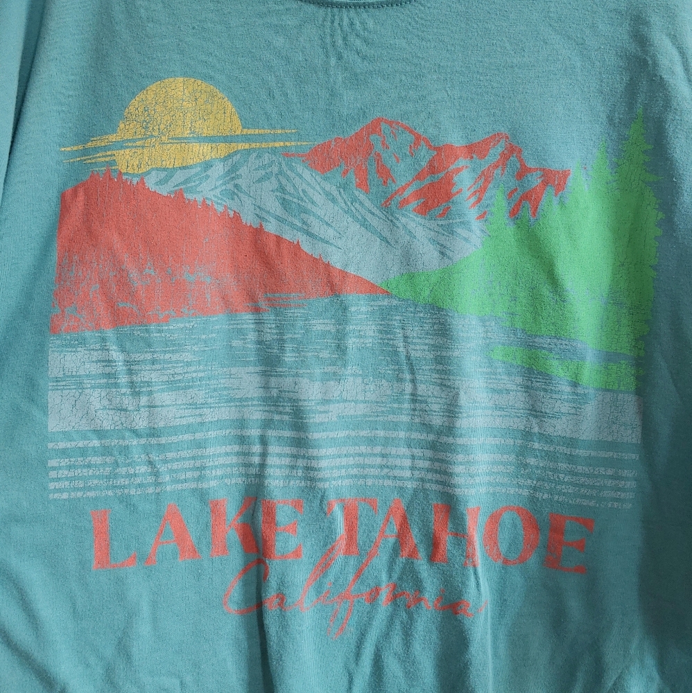 Lake Tahoe, California Unisex Retro-Style Green T-Shirt, S M L XL